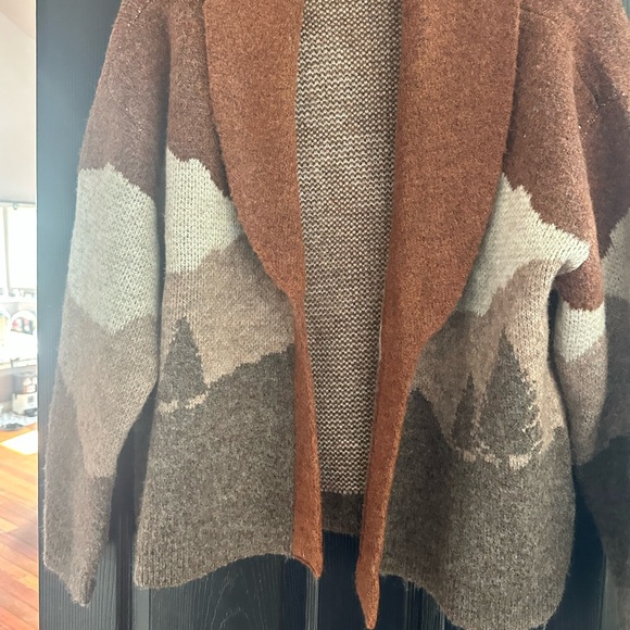 Lucky Women’s Brown and Cream Sweater with Wolf Design - Picture 2 of 5